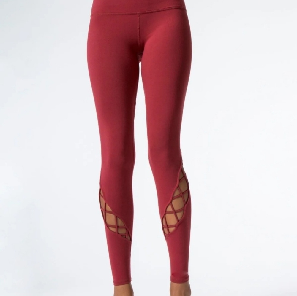 Alo Yoga Entwine Legging